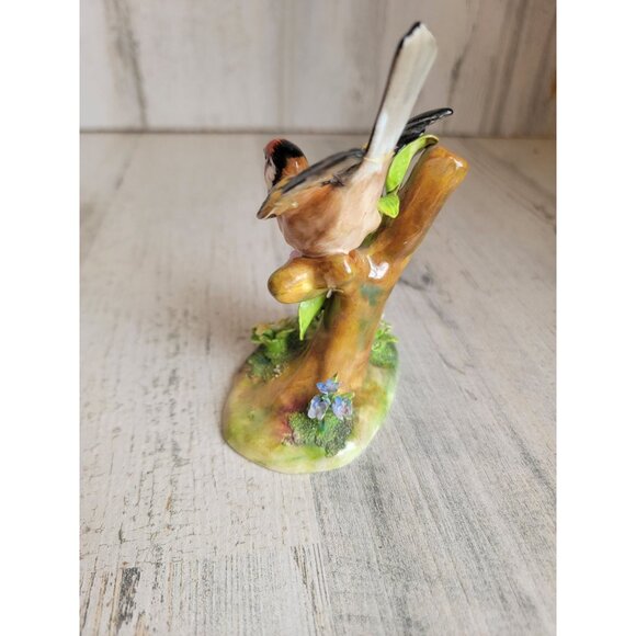 Staffordshire Goldfinch AS IS bone china figure - Picture 8 of 10